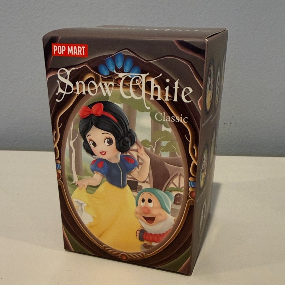 Disney Snow White Blind Box Classic Series